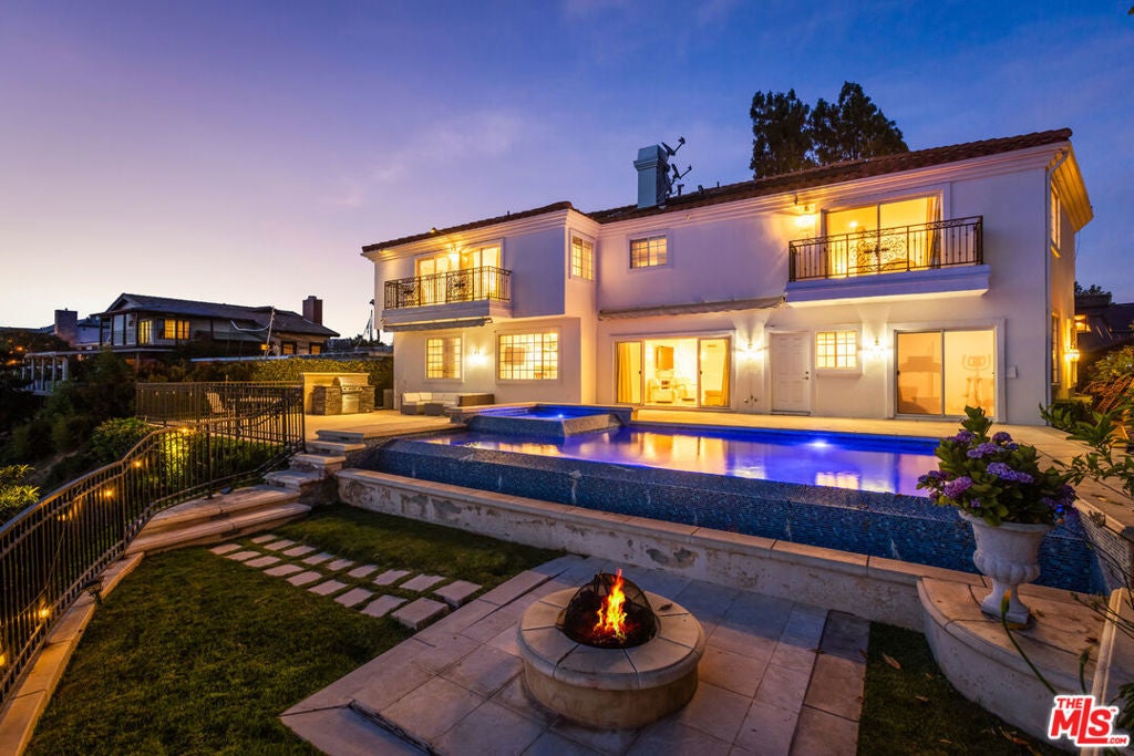 Photo of Listing #25548867