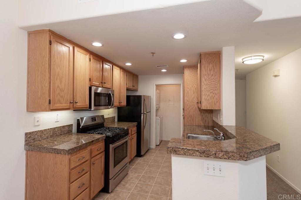 Photo of Listing #PTP2504234