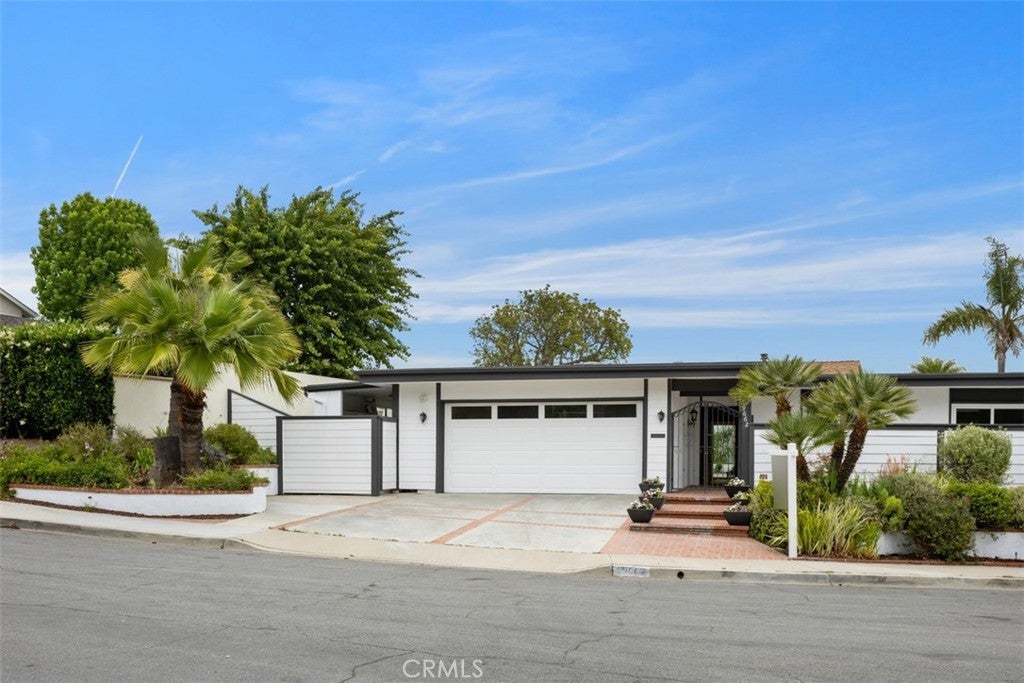Photo of Listing #OC25127207