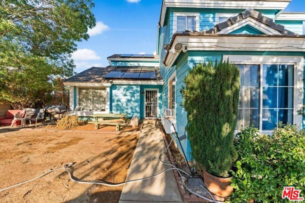 Photo of Listing #25549565