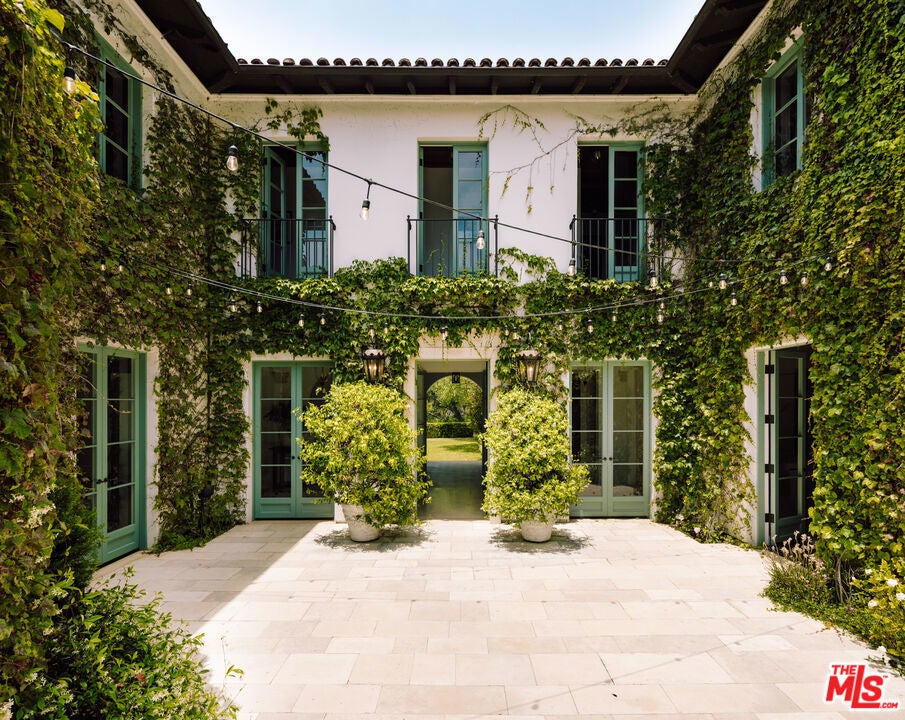 563 Spoleto Drive, Pacific Palisades