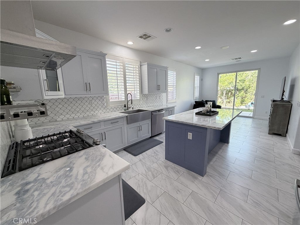 Photo of Listing #OC25126310