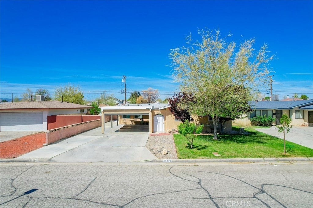 Photo of Listing #SR25128270