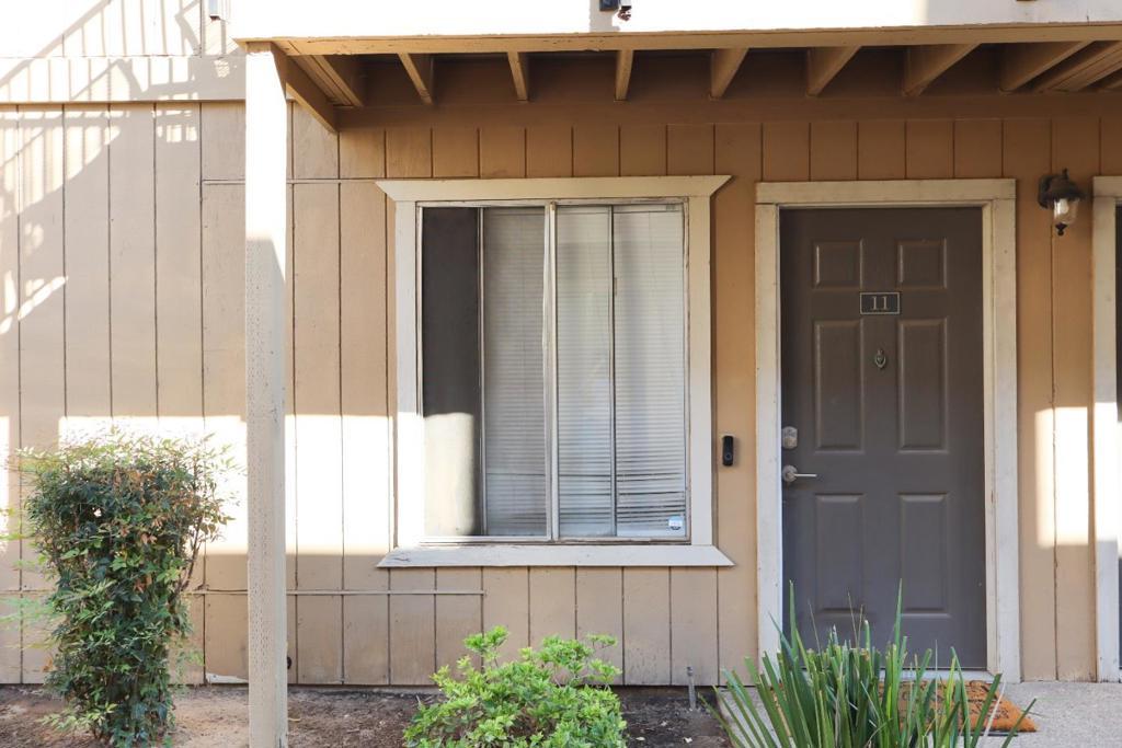 1819 Cherokee Lane 11, Lodi