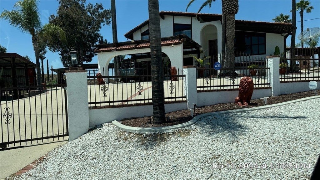 Photo of Listing #IV25129233