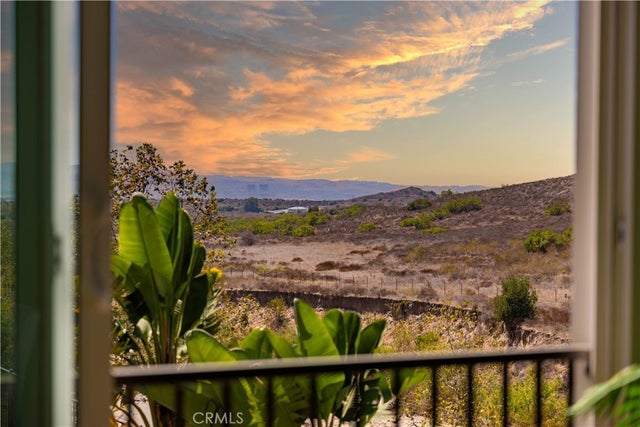 17 Heliotrope, Lake Forest