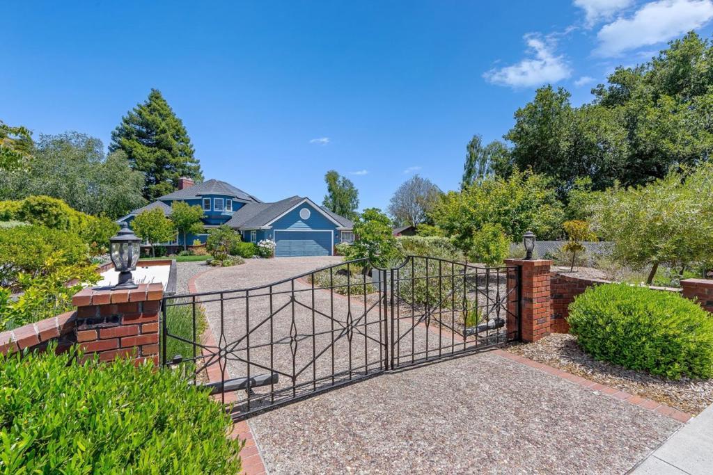 Photo of Listing #ML82010653