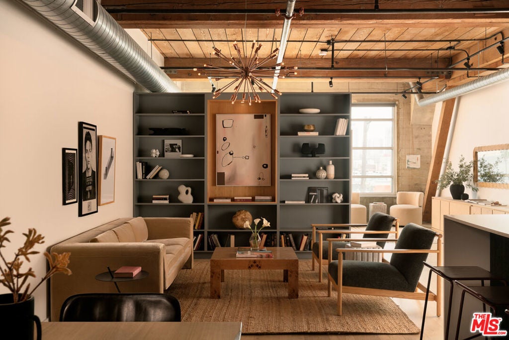 530 Hewitt Street 443, Los Angeles