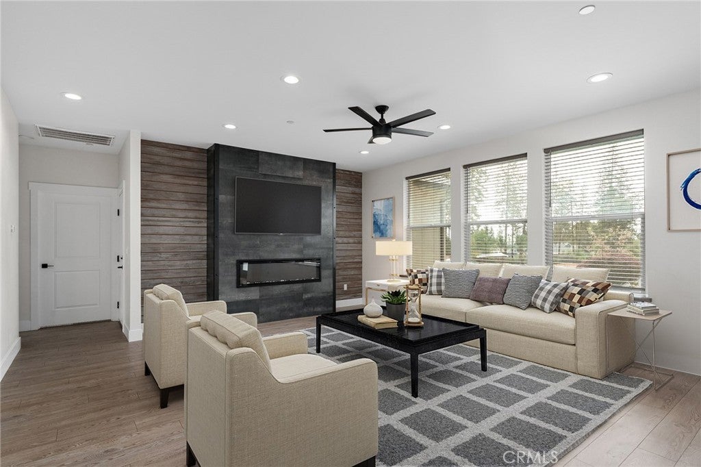 Photo of Listing #SN25131492