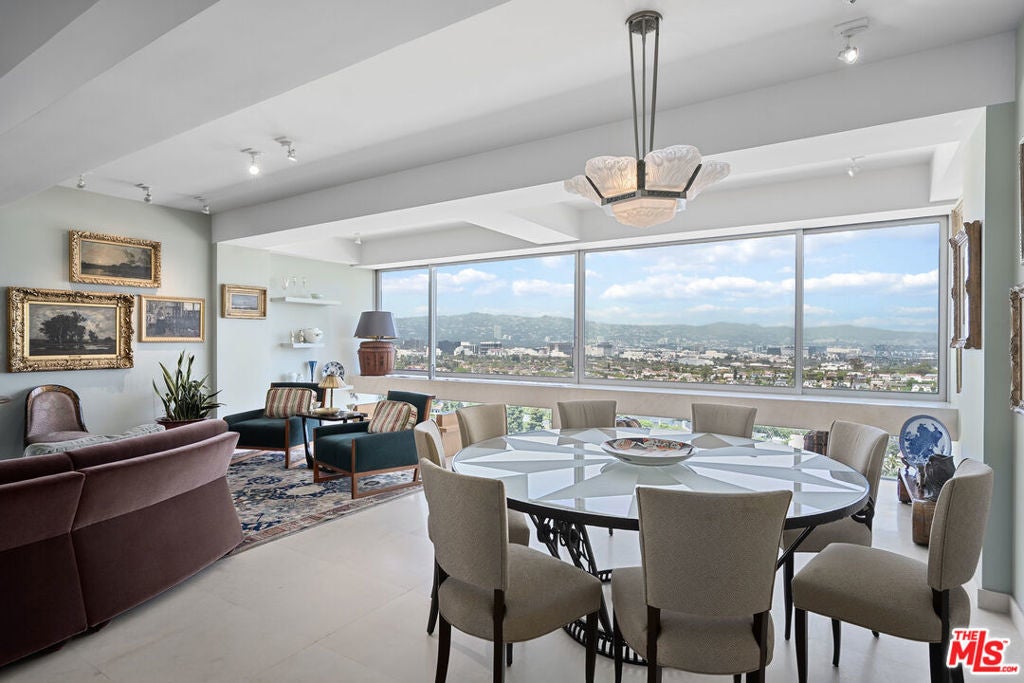 Photo of Listing #25552007