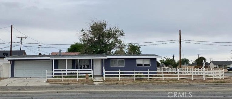 8636 California City Boulevard, California City