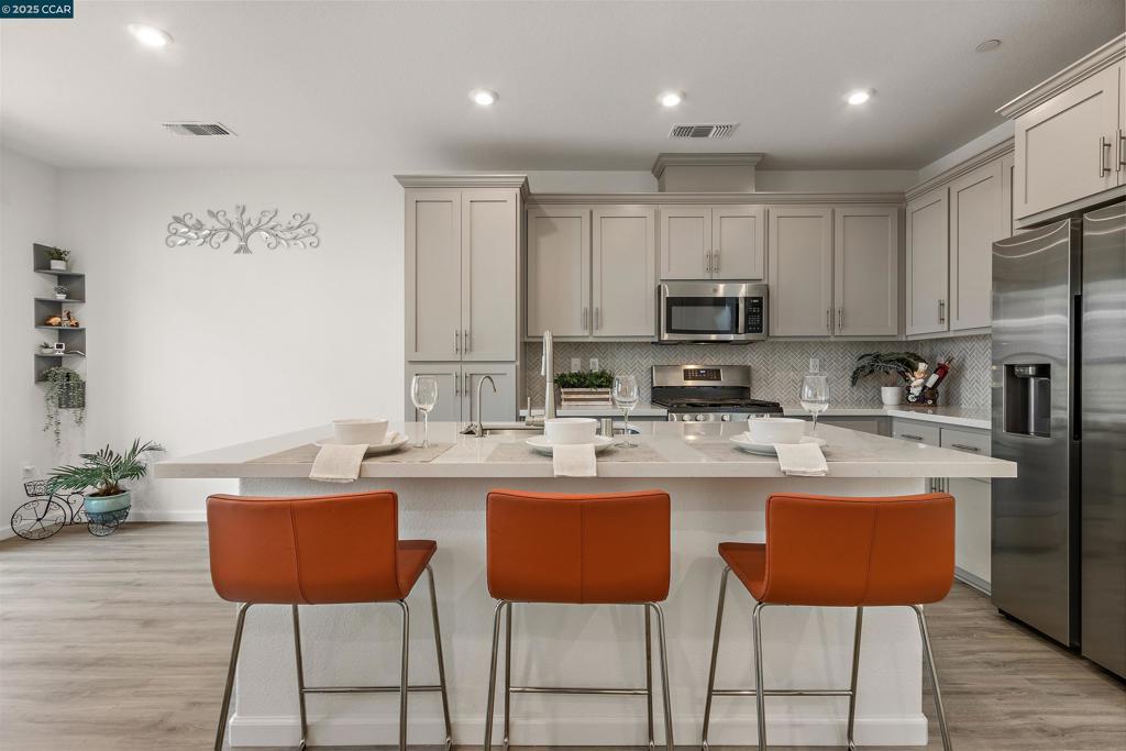 Photo of Listing #41101287