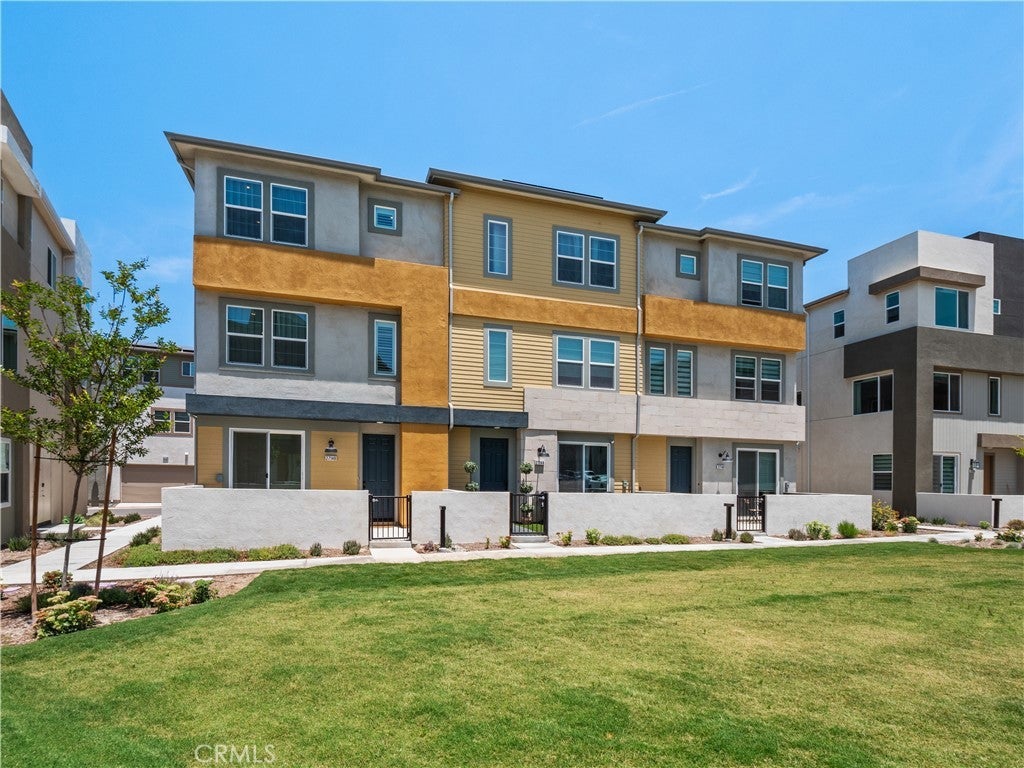 Photo of Listing #SR25130227