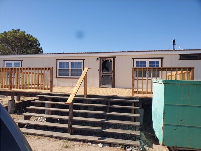 29824 Holiday Avenue, Lancaster