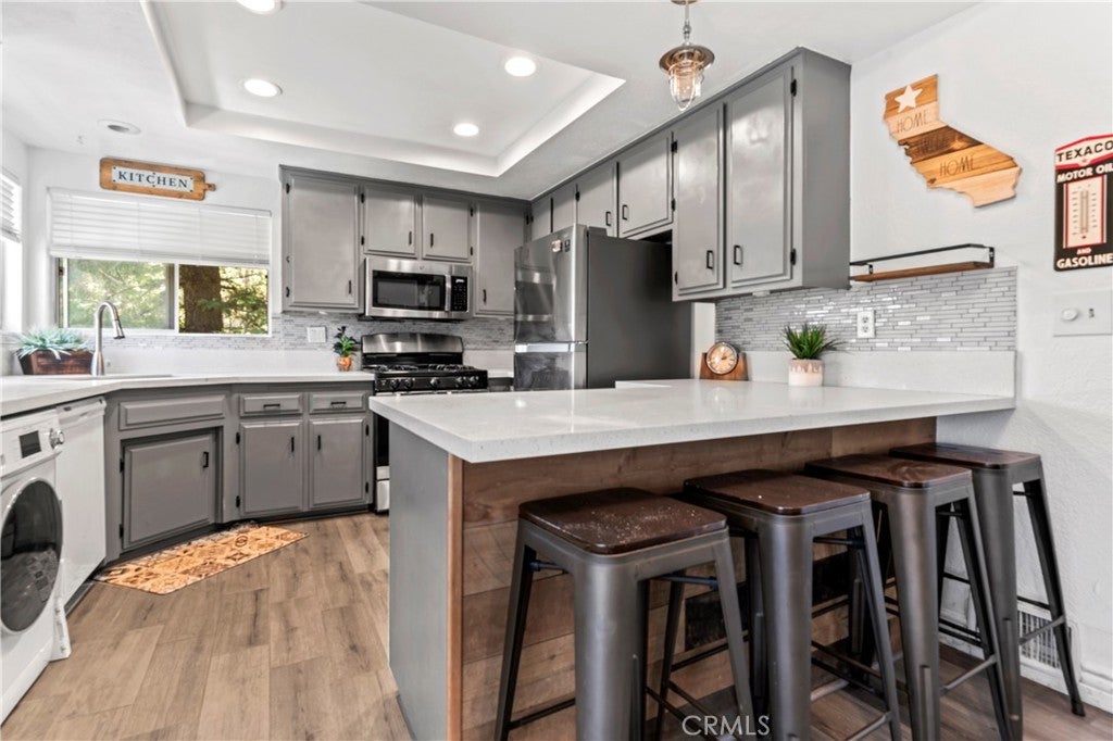 Listing photo for 32538 Scandia Drive, Running Springs, CA, Cabin home for sale