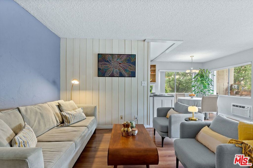 Photo of Listing #25552695