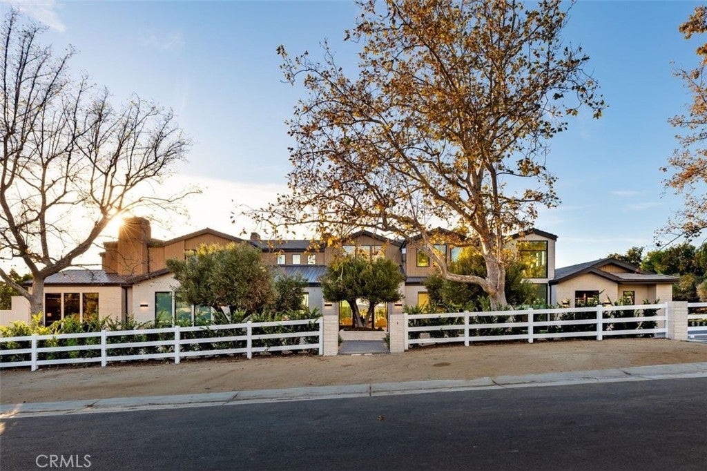 Photo of Listing #SR25132180