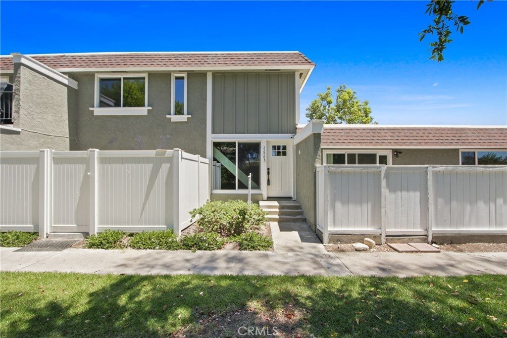 Photo of Listing #OC25135550