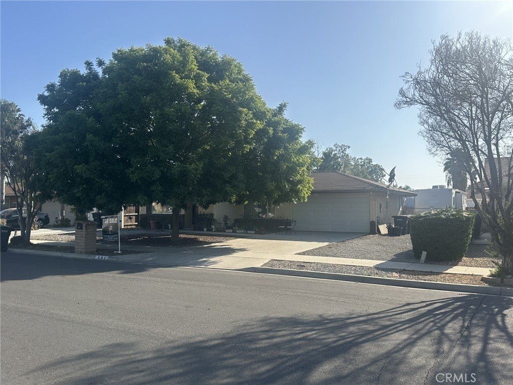 621 Brian Street, Hemet