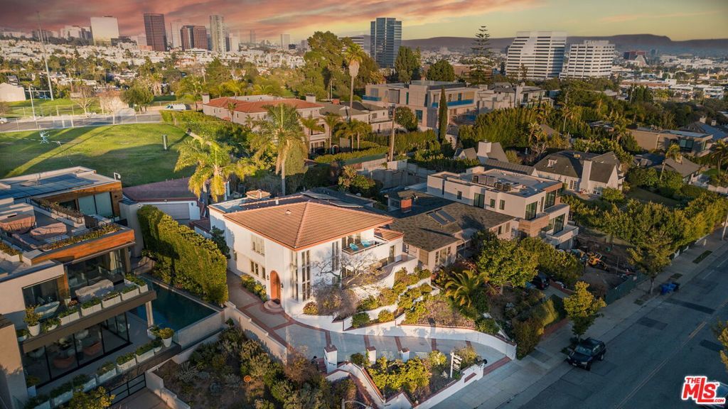 Photo of Listing #25554705