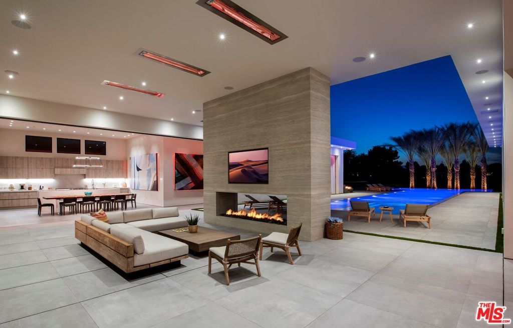 Photo of Listing #25553897