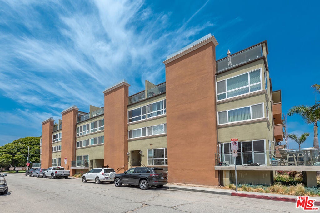 Photo of Listing #25553785