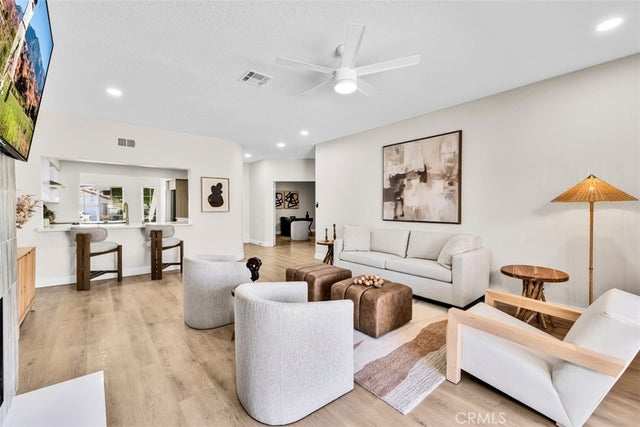 191 Desert Falls Circle, Palm Desert