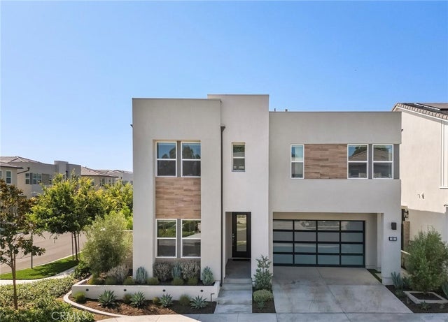 101 Mulberry Drive, Lake Forest