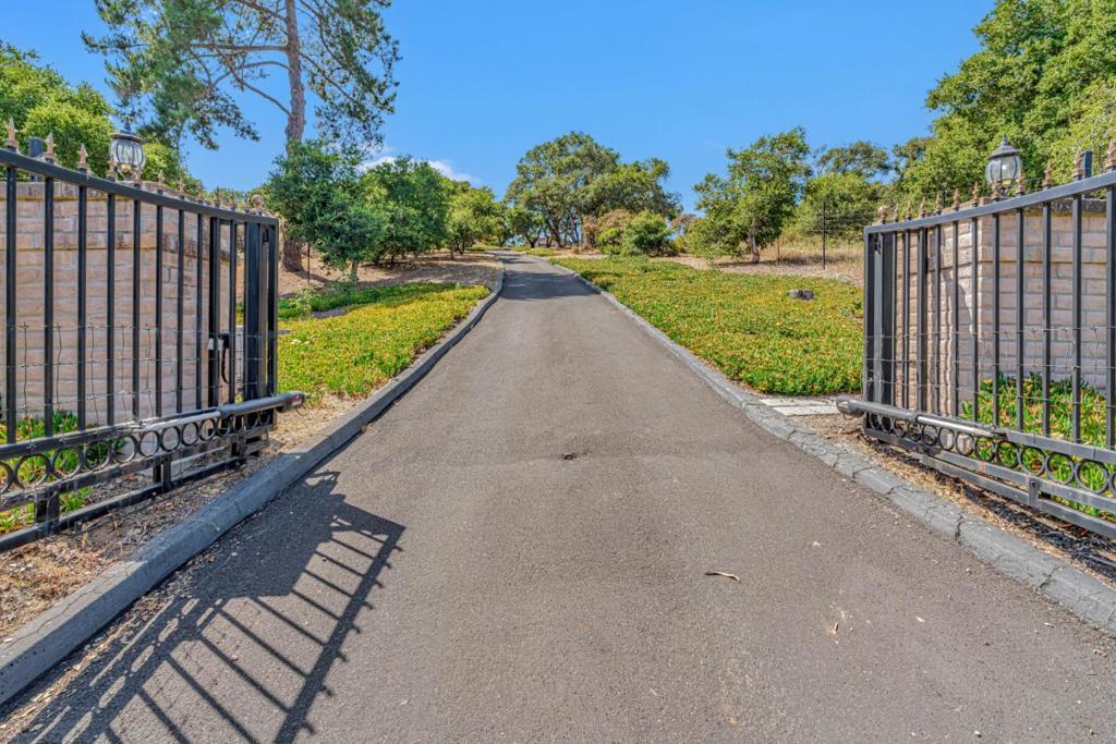 Photo of Listing #ML82011943