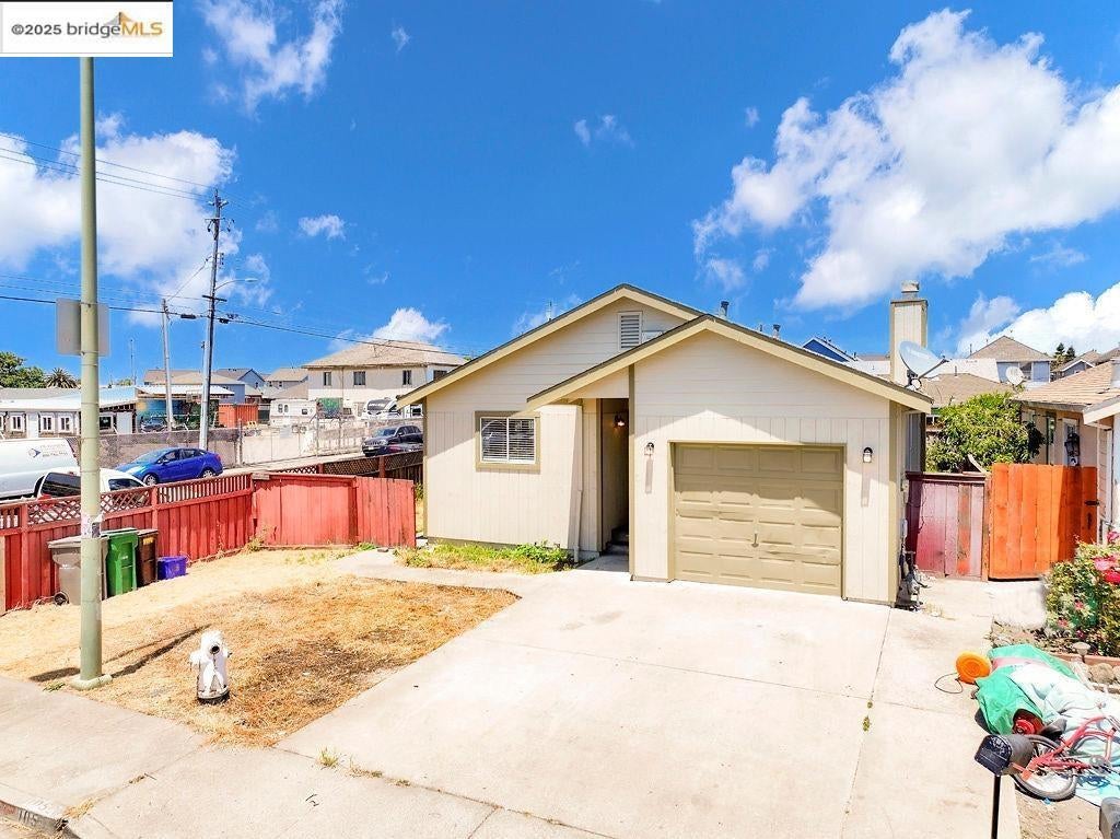 Photo of Listing #41102400