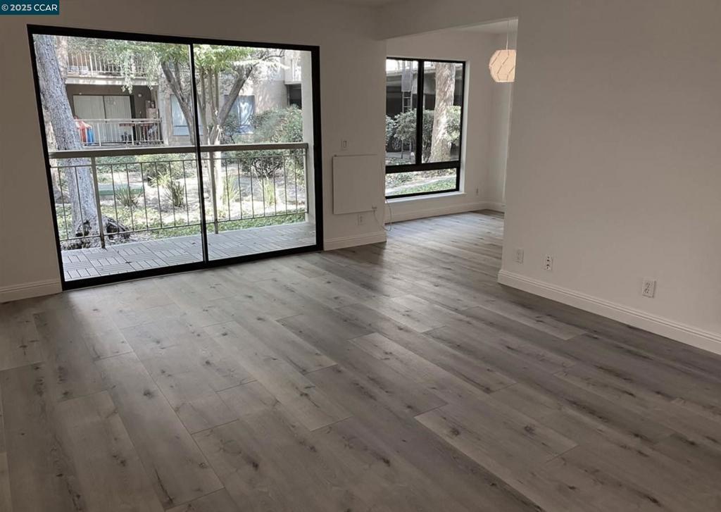 Photo of Listing #41102417