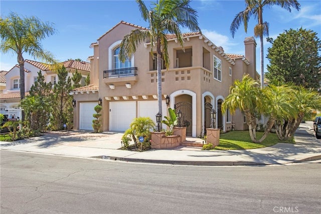 25 Santa Maria, Lake Forest