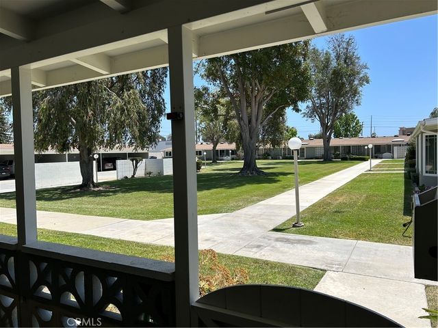 13881 Thunderbird # 66h, Seal Beach