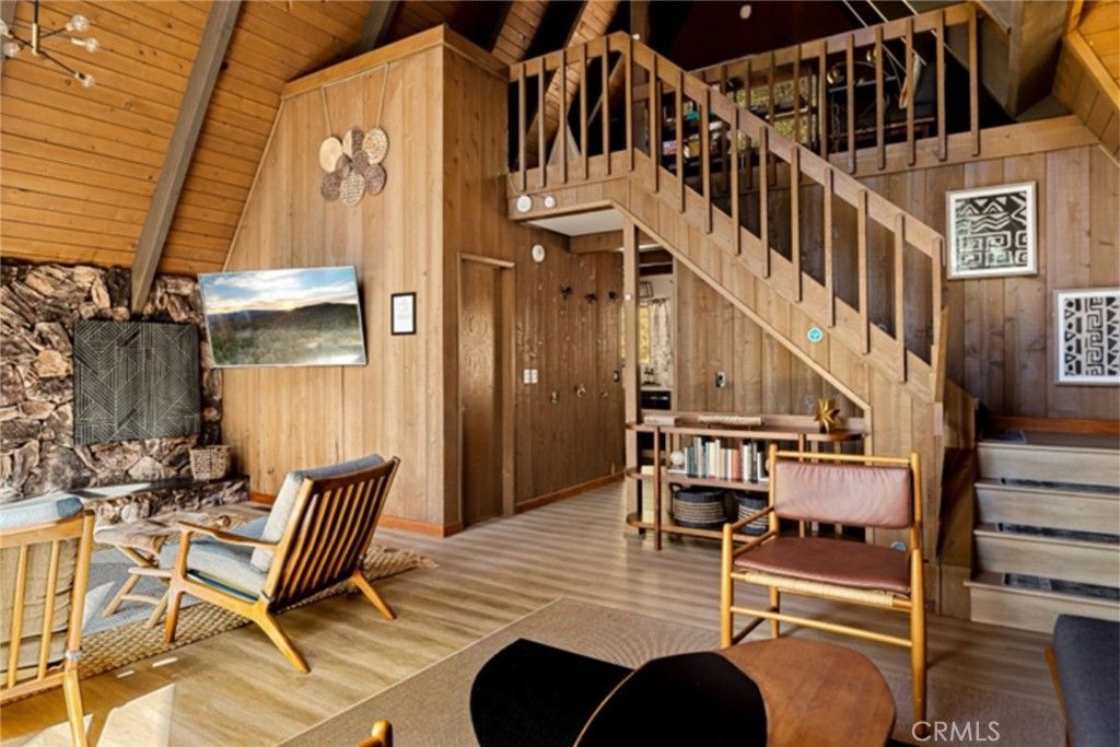 350 S. Fairway Dr, Lake Arrowhead