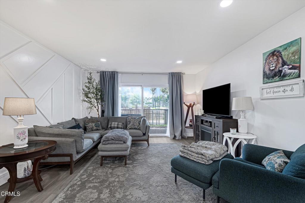 Photo of Listing #V1-30773