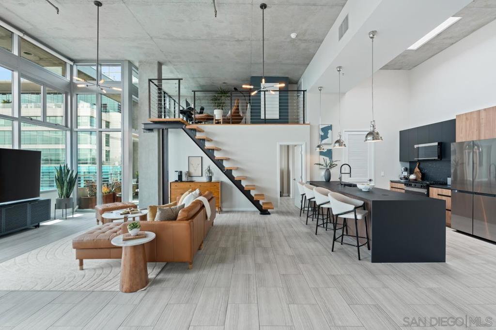 1050 Island Avenue 703, San Diego