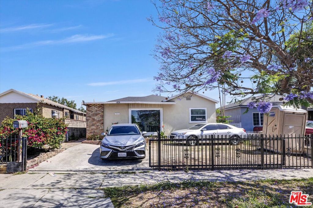 Photo of Listing #25557447