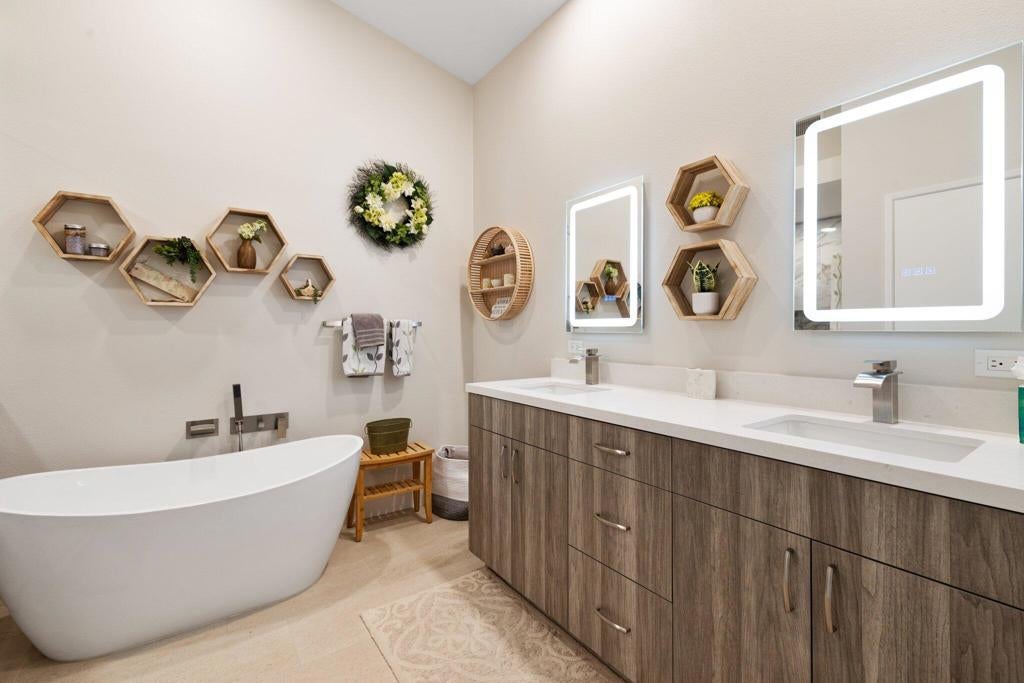 Photo of Listing #219131975DA