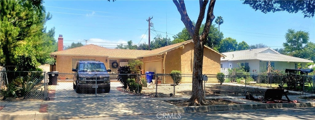 2570 W 6th Street, San Bernardino