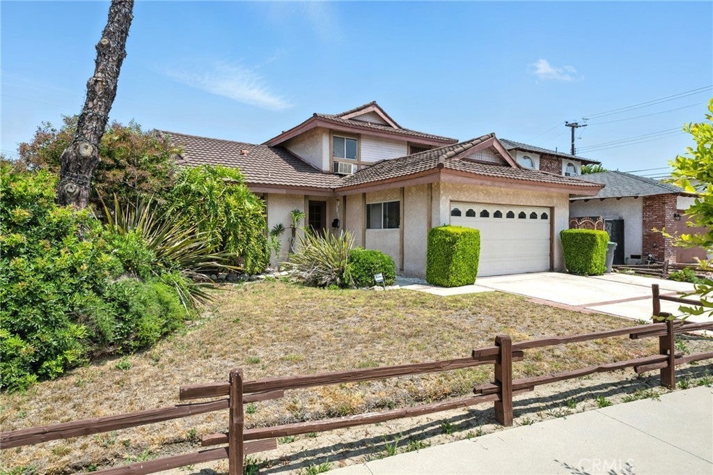 Photo of Listing #SR25143516