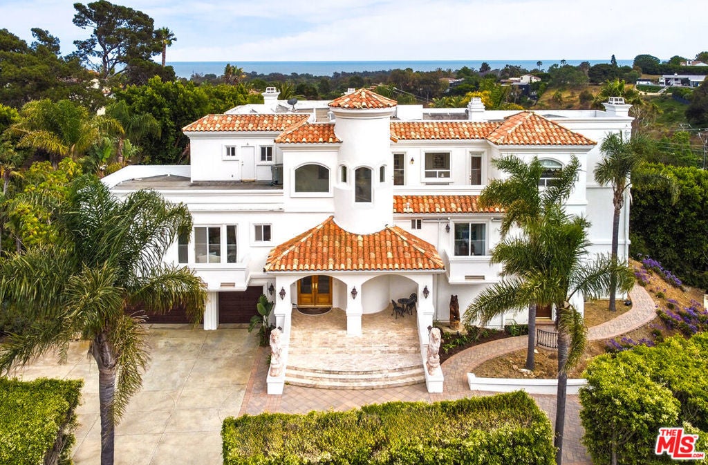 Photo of Listing #25555951