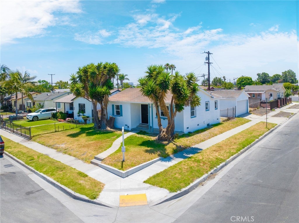 Photo of Listing #SB25144957