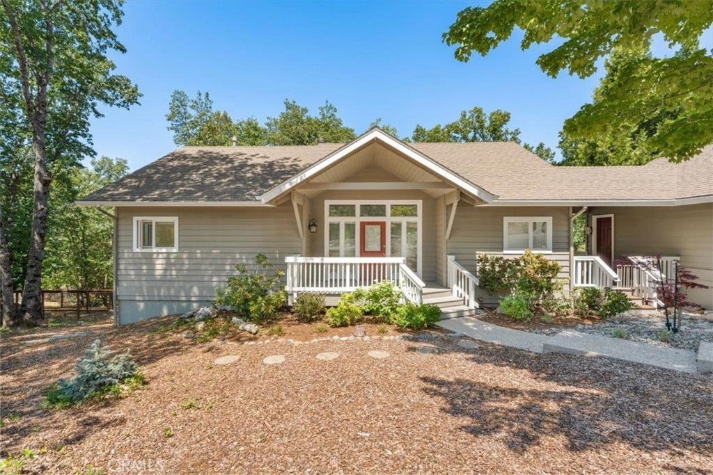 1227 Eddy Drive, Mount Shasta