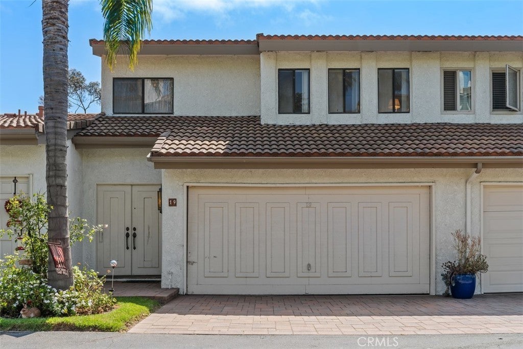 Photo of Listing #OC25145407