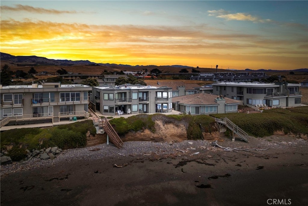 9229 Balboa Avenue 4, San Simeon