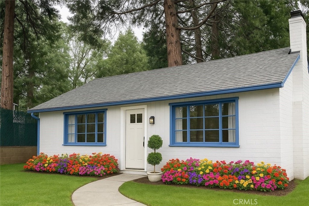 Photo of Listing #SB25145704