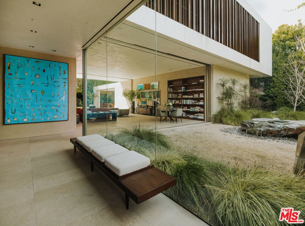 Photo of Listing #25522841