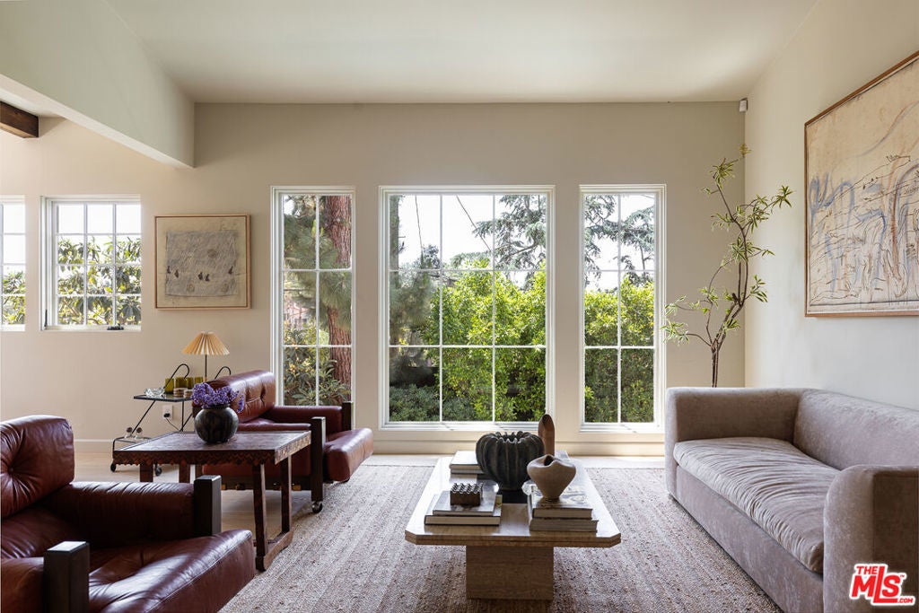 Photo of Listing #25558923