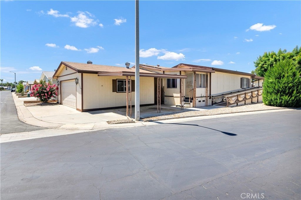 1205 Yellowood Drive # 193, Hemet
