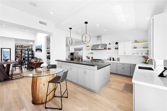 17 Monaco # 12, Newport Beach